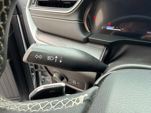 Used 2023 Jeep Grand Cherokee Limited AWD/4WD image 27