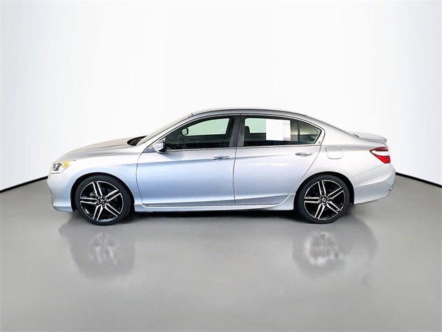 Used 2017 Honda Accord Sport image 4