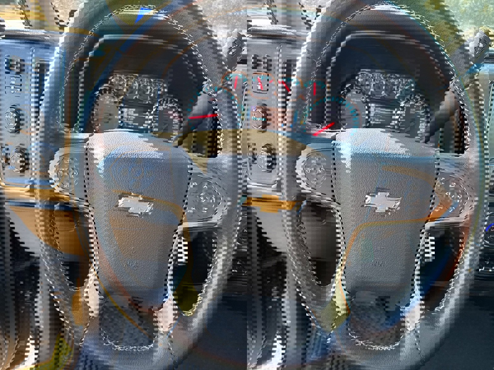 Used 2018 Chevrolet Silverado 1500 LT w/ All Star Edition image 28