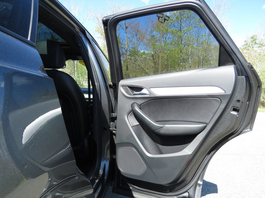 Used 2018 Audi Q3 2.0T Premium AWD/4WD image 15