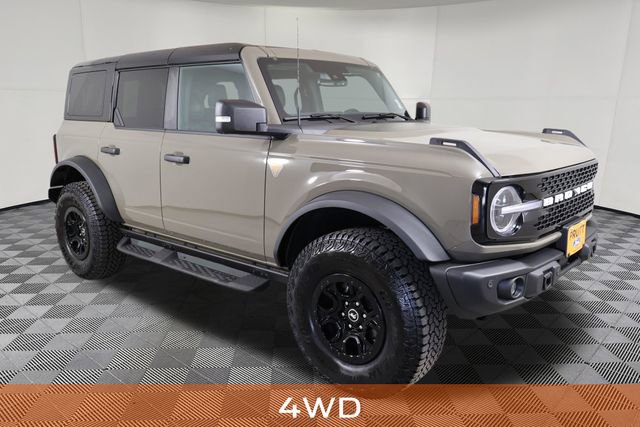 Used 2025 Ford Bronco Badlands AWD/4WD image 4