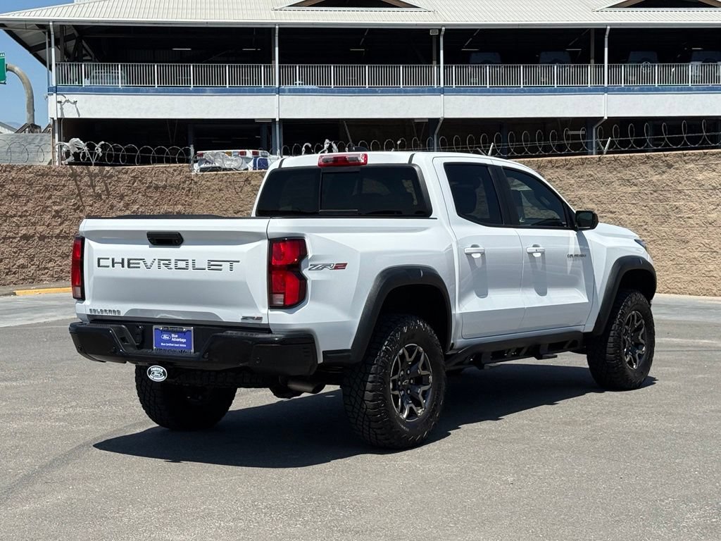 Used 2025 Chevrolet Colorado ZR2 AWD/4WD image 3