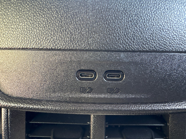 Used 2025 Chevrolet Equinox LT AWD/4WD image 18
