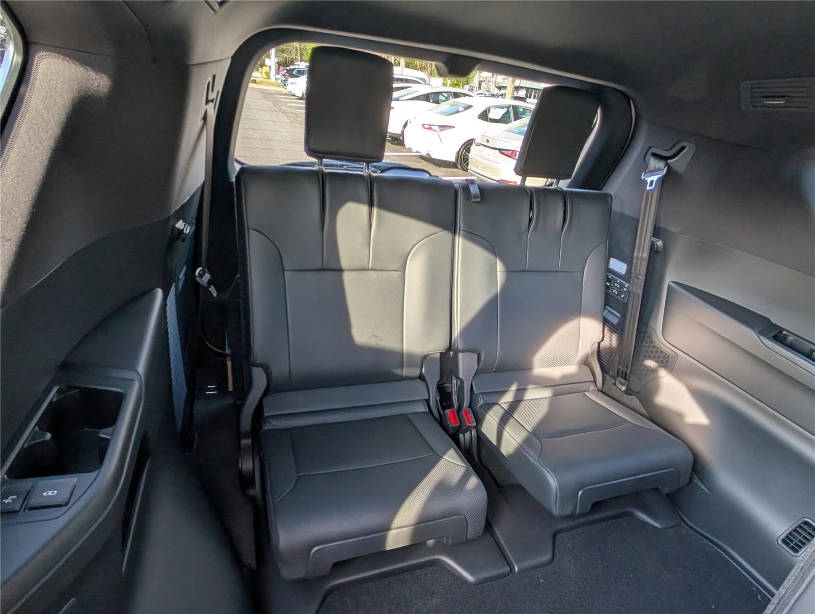 New 2026 Lexus LX 600 4WD w/ Luxury Package image 9