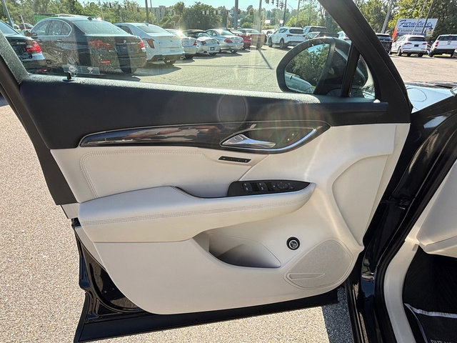 Used 2022 Buick Envision Essence w/ Safety Package image 9