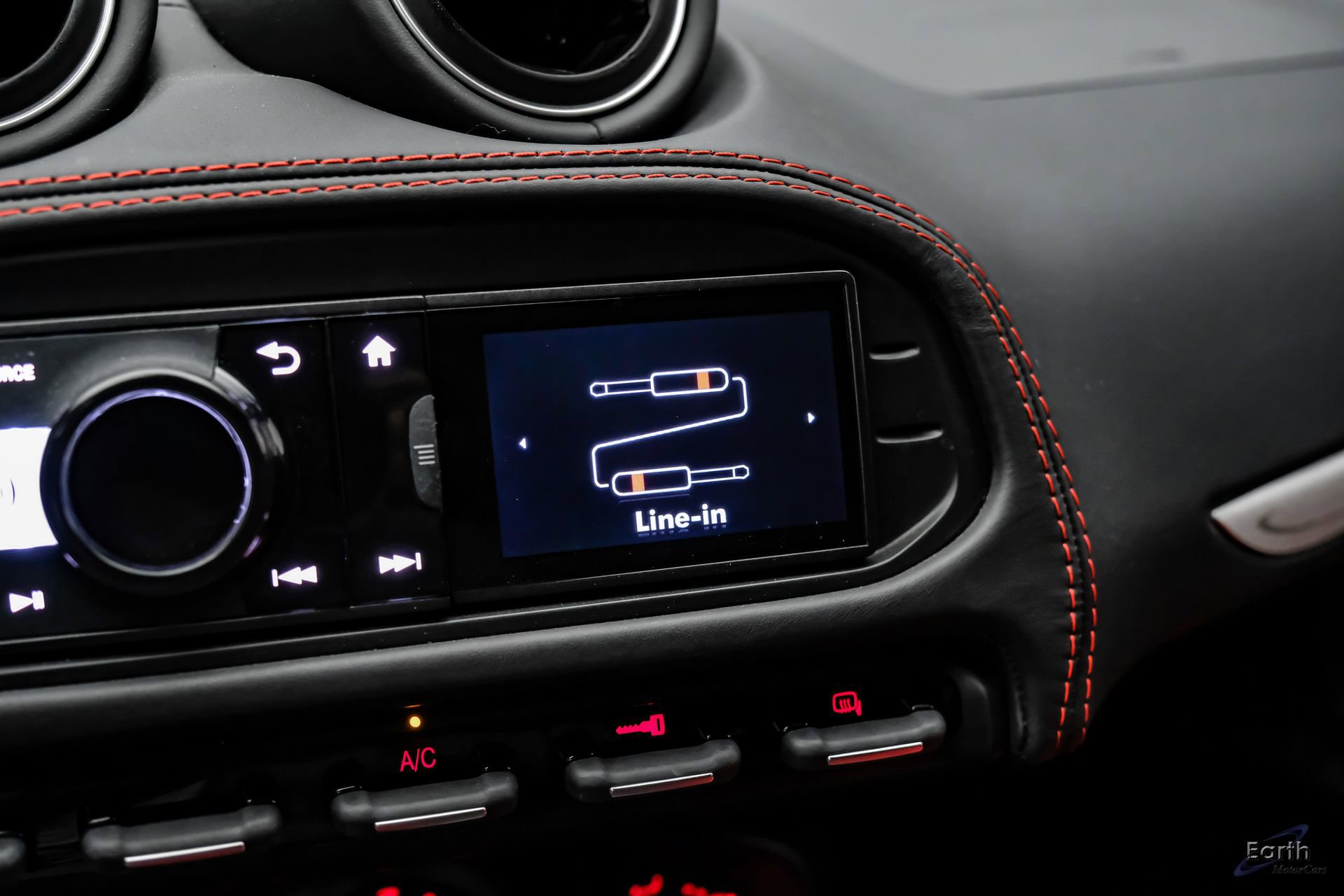 Used 2015 Alfa Romeo 4C Coupe w/ Leather Interior Group RWD image 64