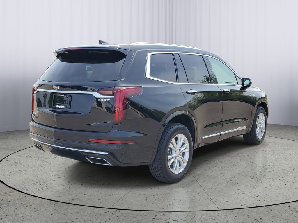Used 2025 Cadillac XT6 Luxury AWD/4WD image 3