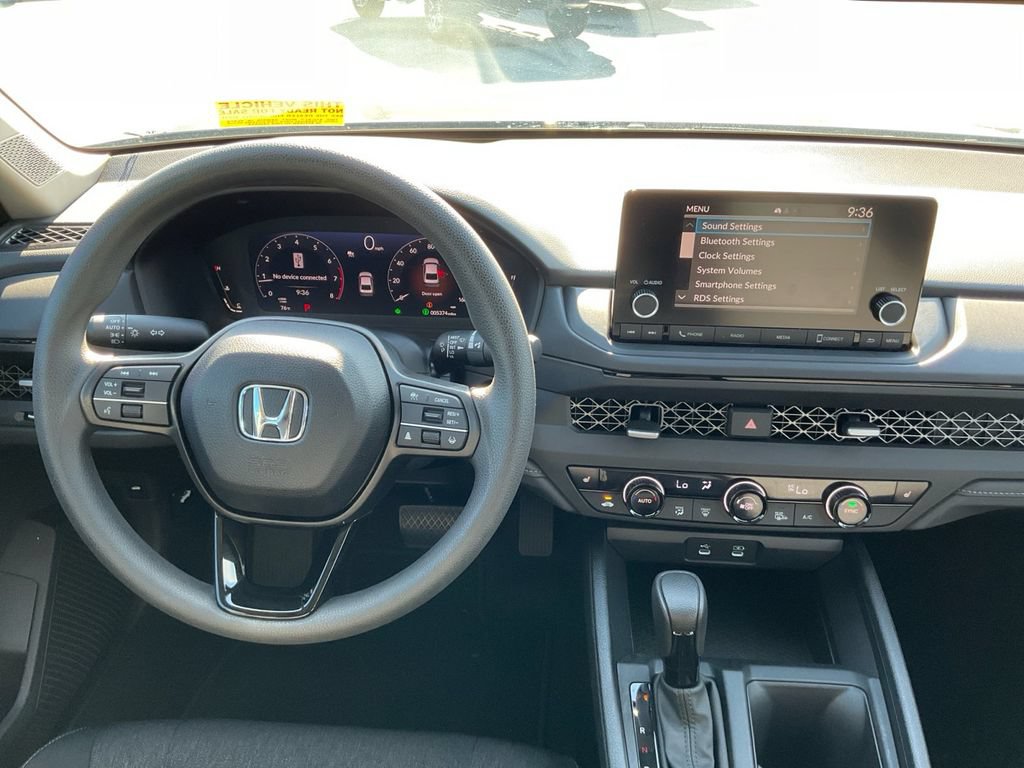 Used 2025 Honda Accord SE image 18