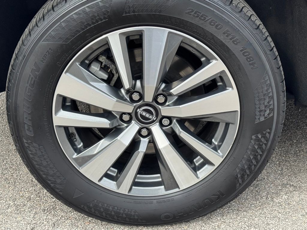 Certified 2025 Nissan Pathfinder SL image 9