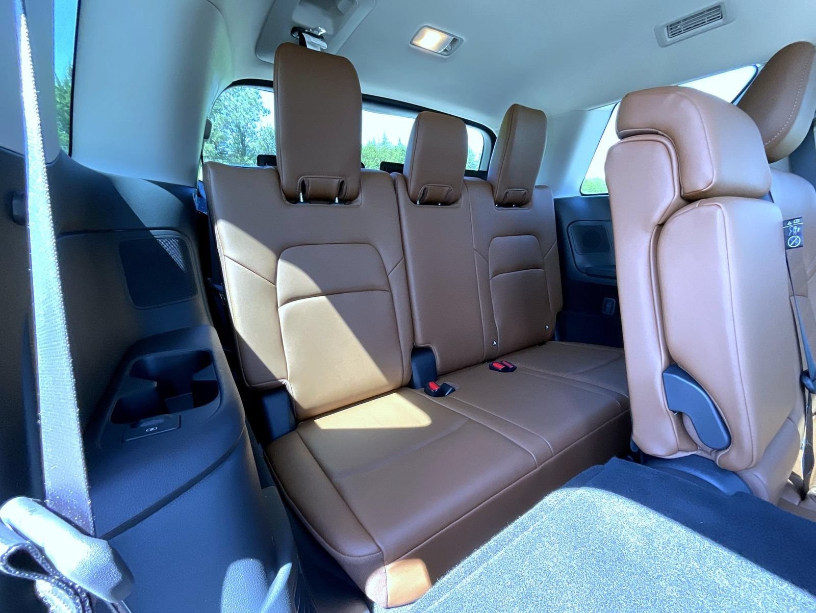 Used 2025 Nissan Pathfinder Platinum w/ Cargo Package AWD/4WD image 20