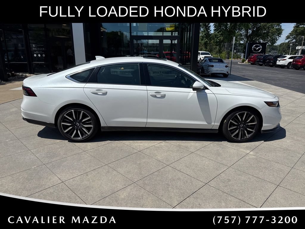 Used 2024 Honda Accord Touring image 5