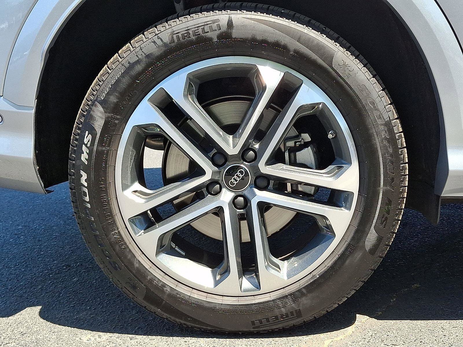 Used 2025 Audi Q5 Premium Plus w/ Premium Plus AWD/4WD image 8