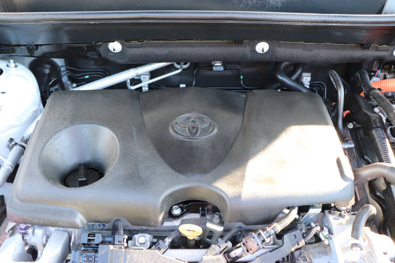 Used 2025 Toyota RAV4 XLE image 46