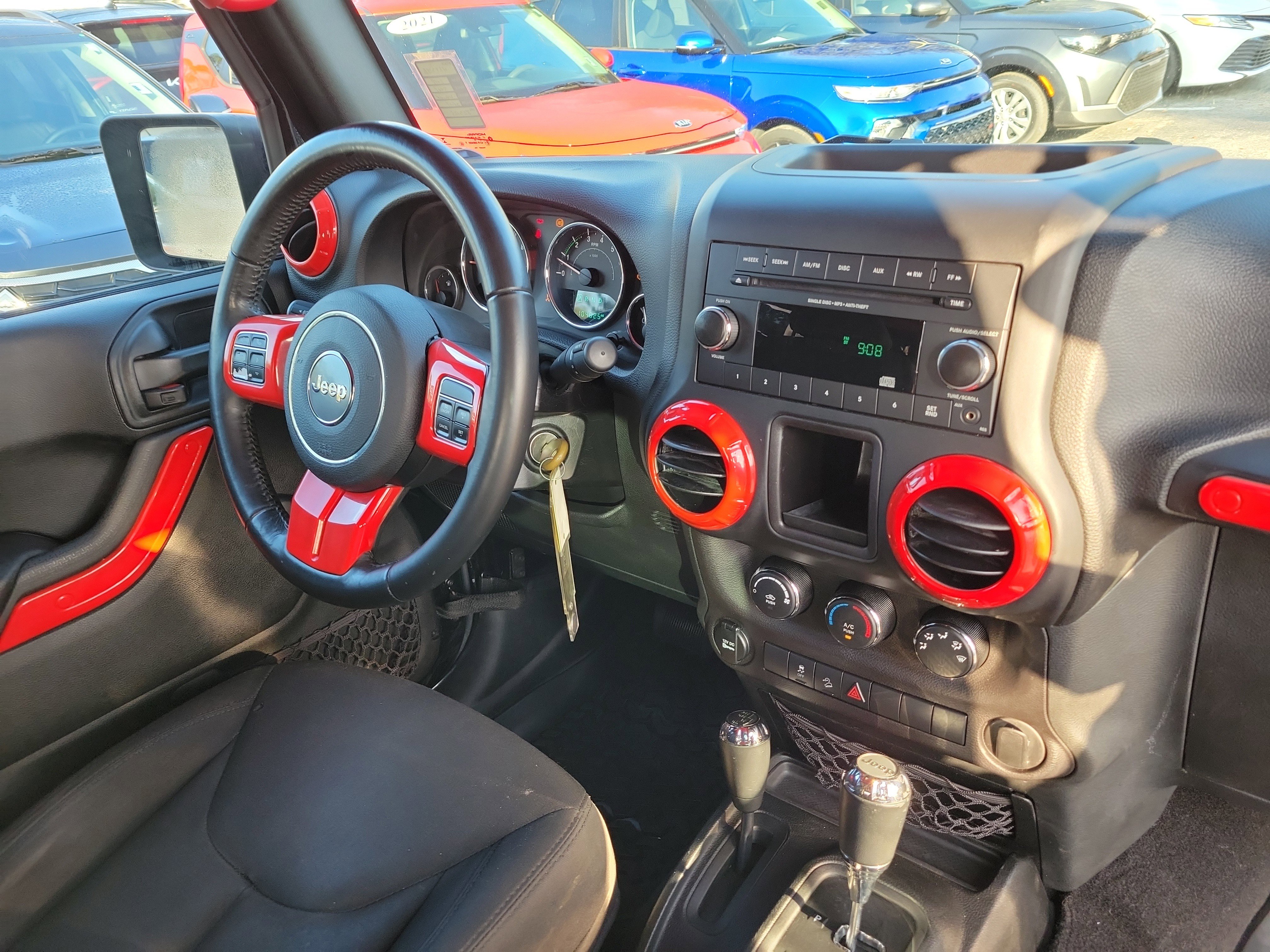 Used 2018 Jeep Wrangler Unlimited Sport w/ Connectivity Group image 8