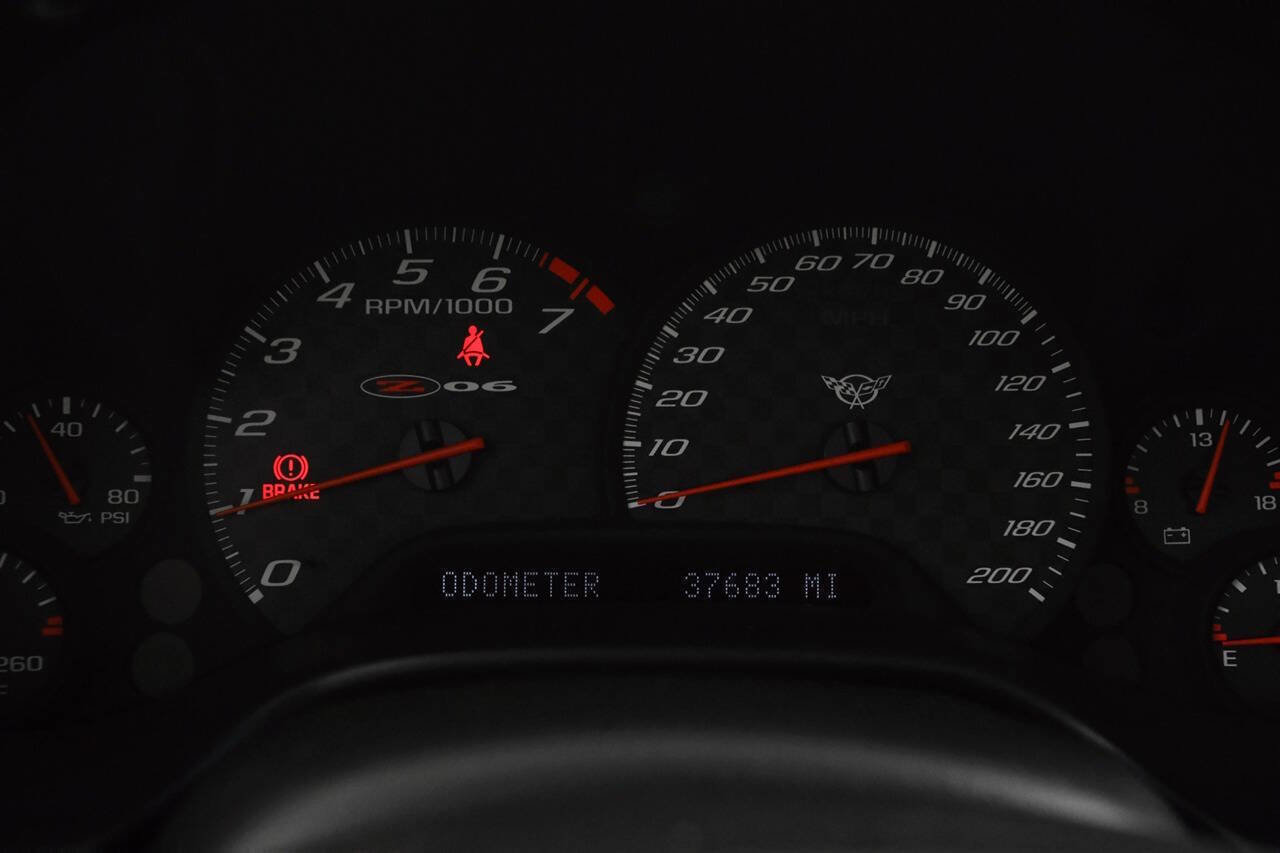 Used 2002 Chevrolet Corvette Z06 RWD image 30