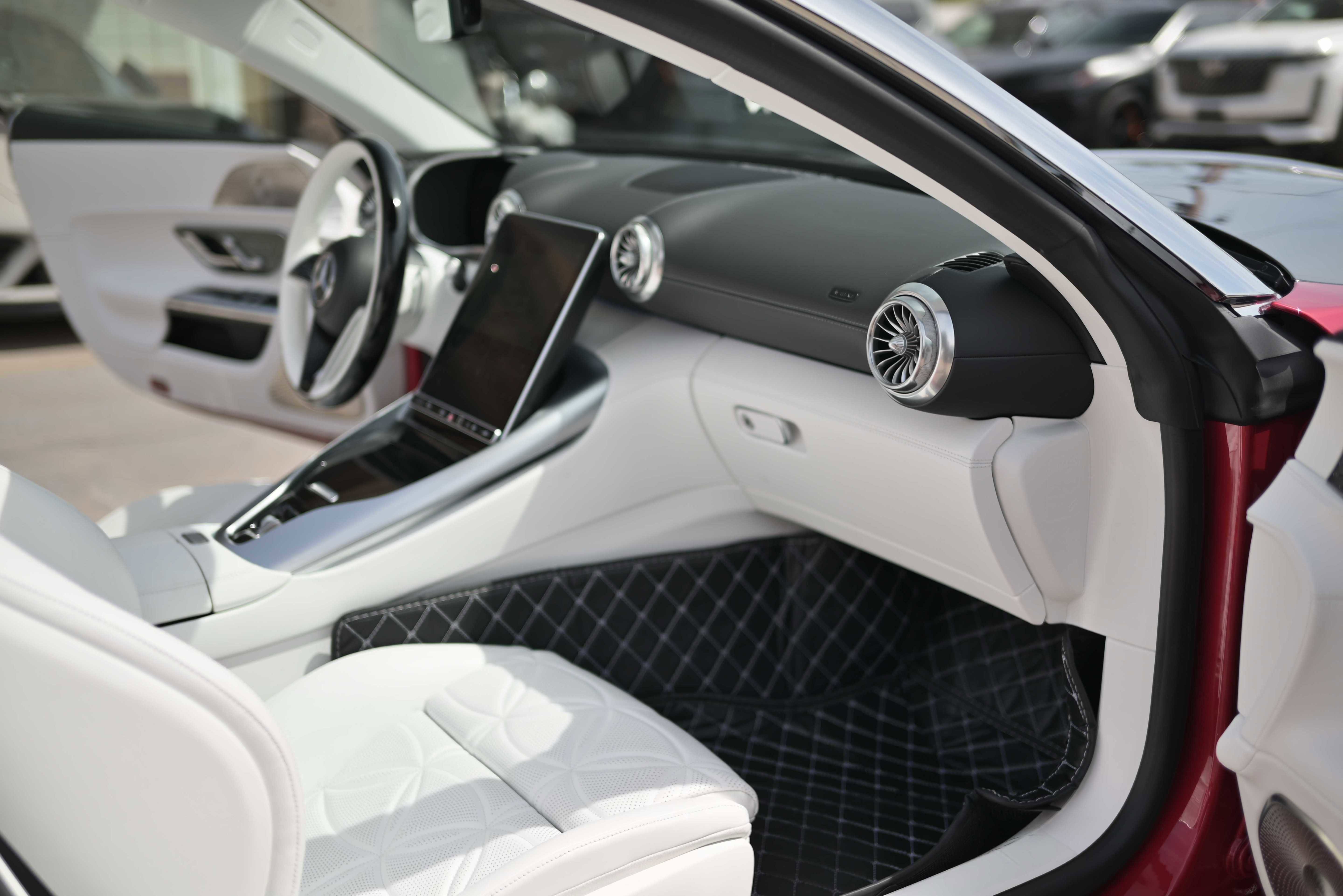Used 2026 Mercedes-Benz Maybach SL 680 image 20
