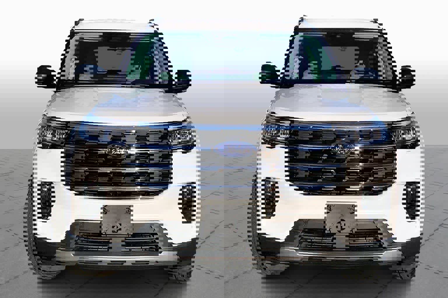 Used 2025 Ford Explorer Active w/ Active Comfort Package image 4