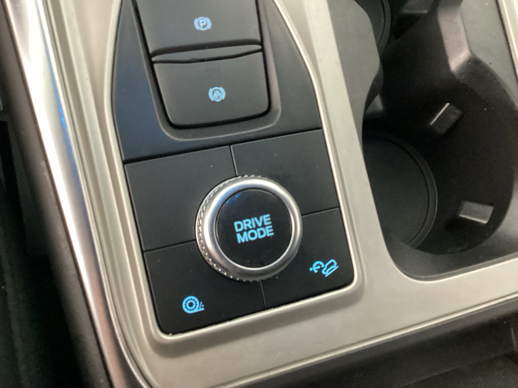 Used 2022 Ford Explorer XLT w/ Equipment Group 202A AWD/4WD image 29