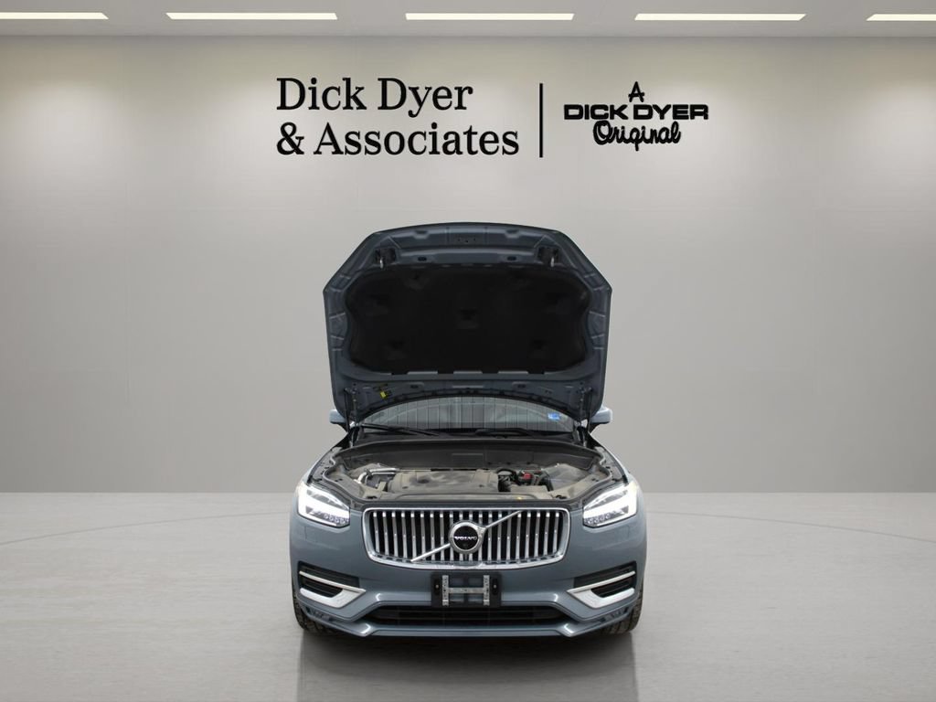 Certified 2023 Volvo XC90 B6 Plus AWD/4WD image 46