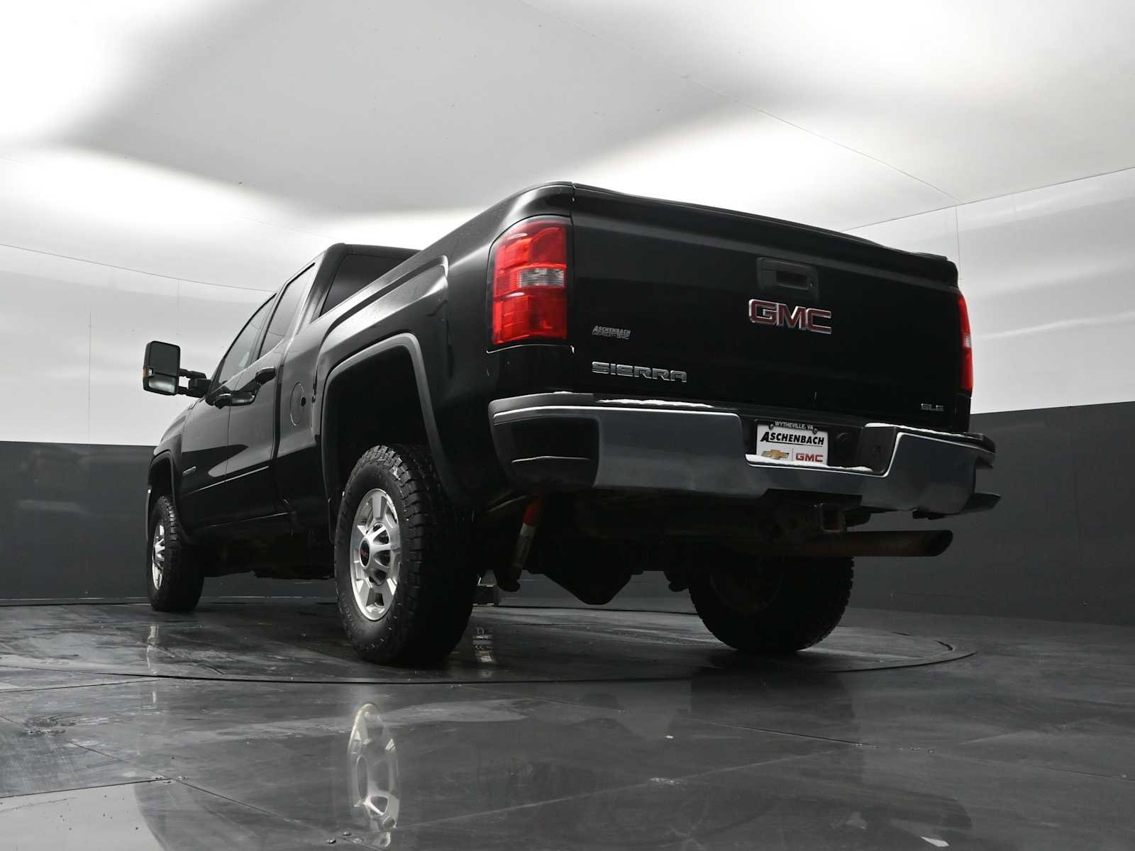 Used 2019 GMC Sierra 2500 SLE w/ Snow Plow Prep Package image 23