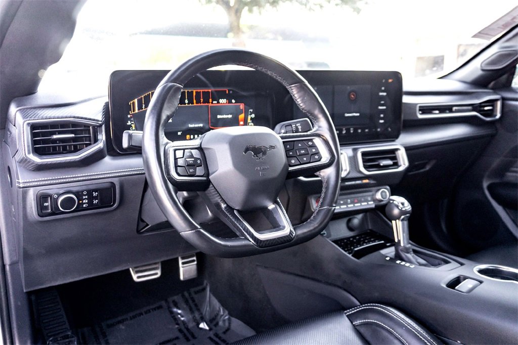 Used 2024 Ford Mustang Premium image 14