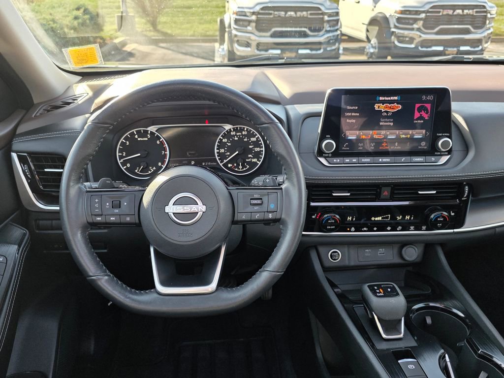 Used 2023 Nissan Rogue SV w/ SV Premium Package image 36