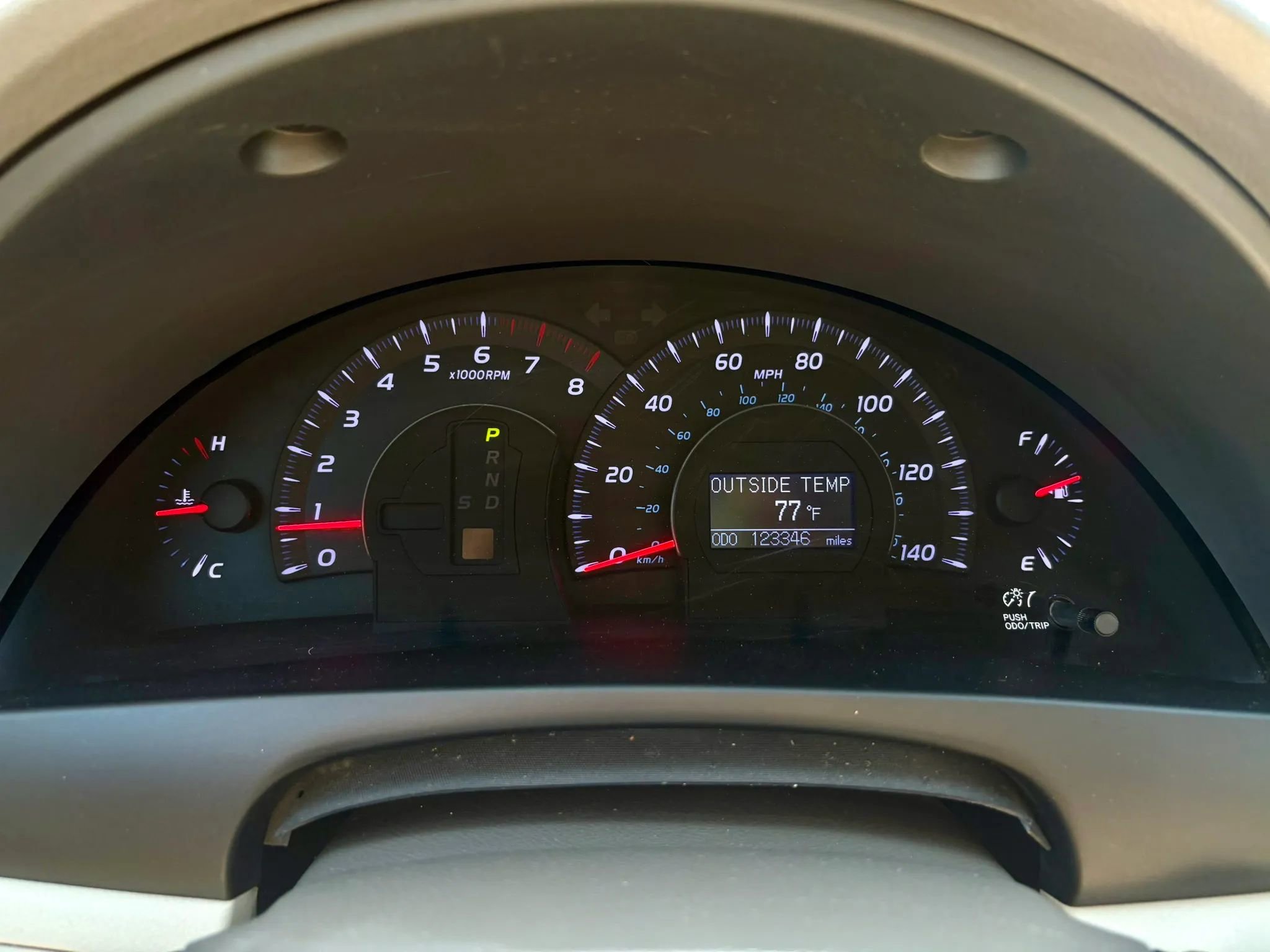 Used 2010 Toyota Camry XLE FWD image 28