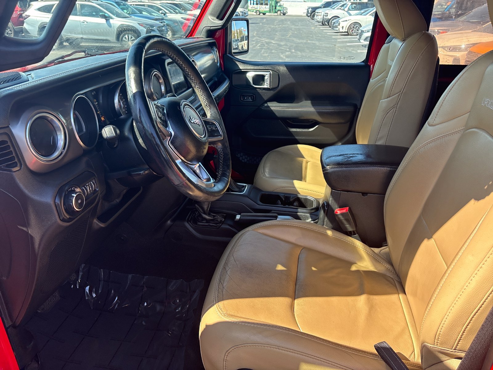 Used 2019 Jeep Wrangler Rubicon w/ Cold Weather Group AWD/4WD image 11