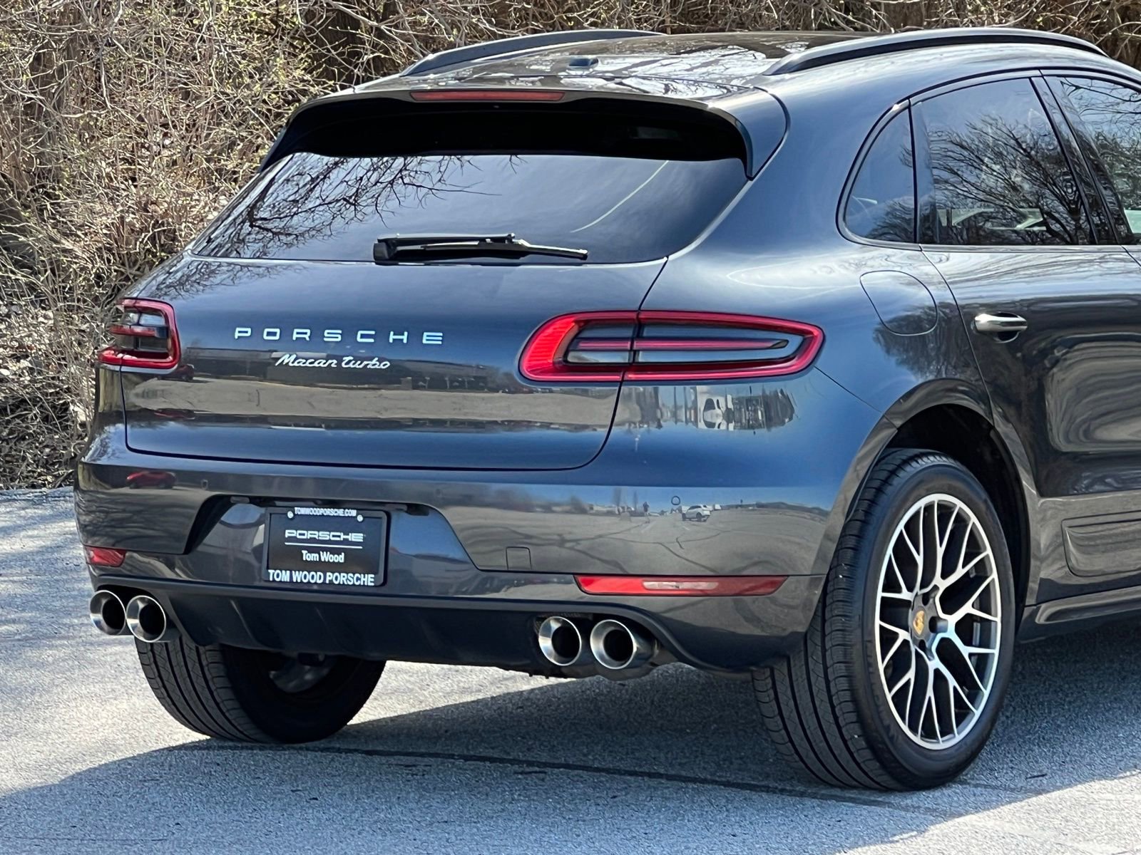 Used 2017 Porsche Macan Turbo image 2
