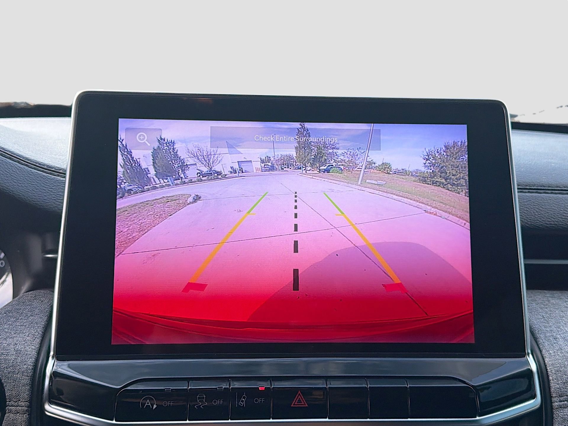 Used 2023 Jeep Compass Latitude image 30