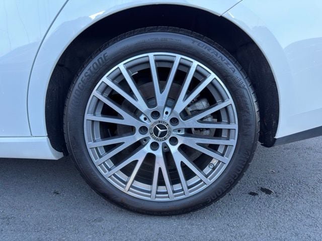 Used 2025 Mercedes-Benz CLA 250 4MATIC image 29