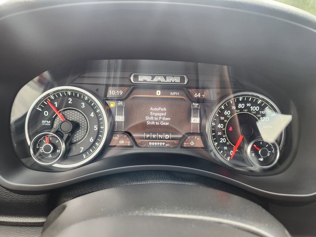 Used 2022 RAM 3500 Big Horn w/ Level C Equiment Group image 17