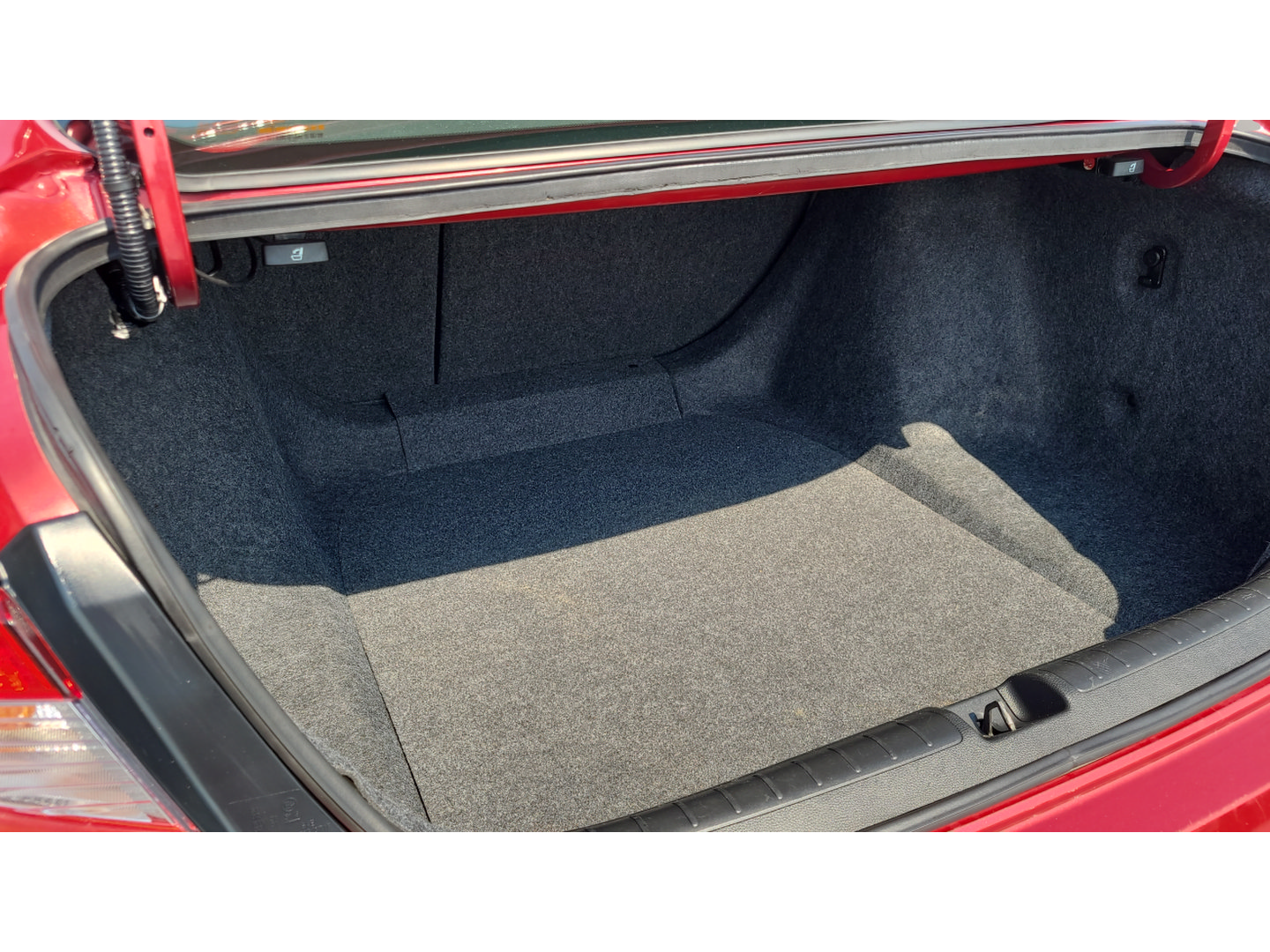 Used 2019 Honda Accord Touring image 26
