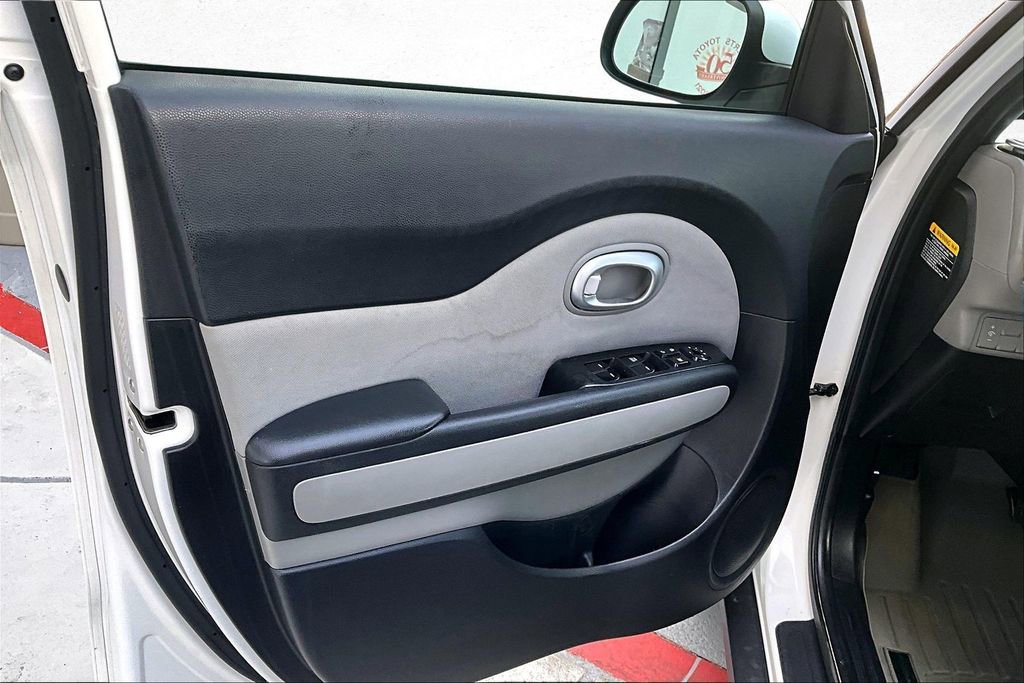 Used 2015 Kia Soul image 15