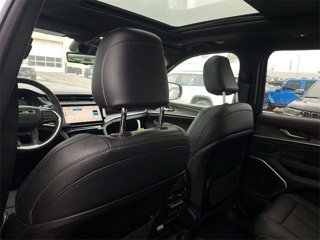 New 2026 Jeep Grand Cherokee L Limited AWD/4WD image 12