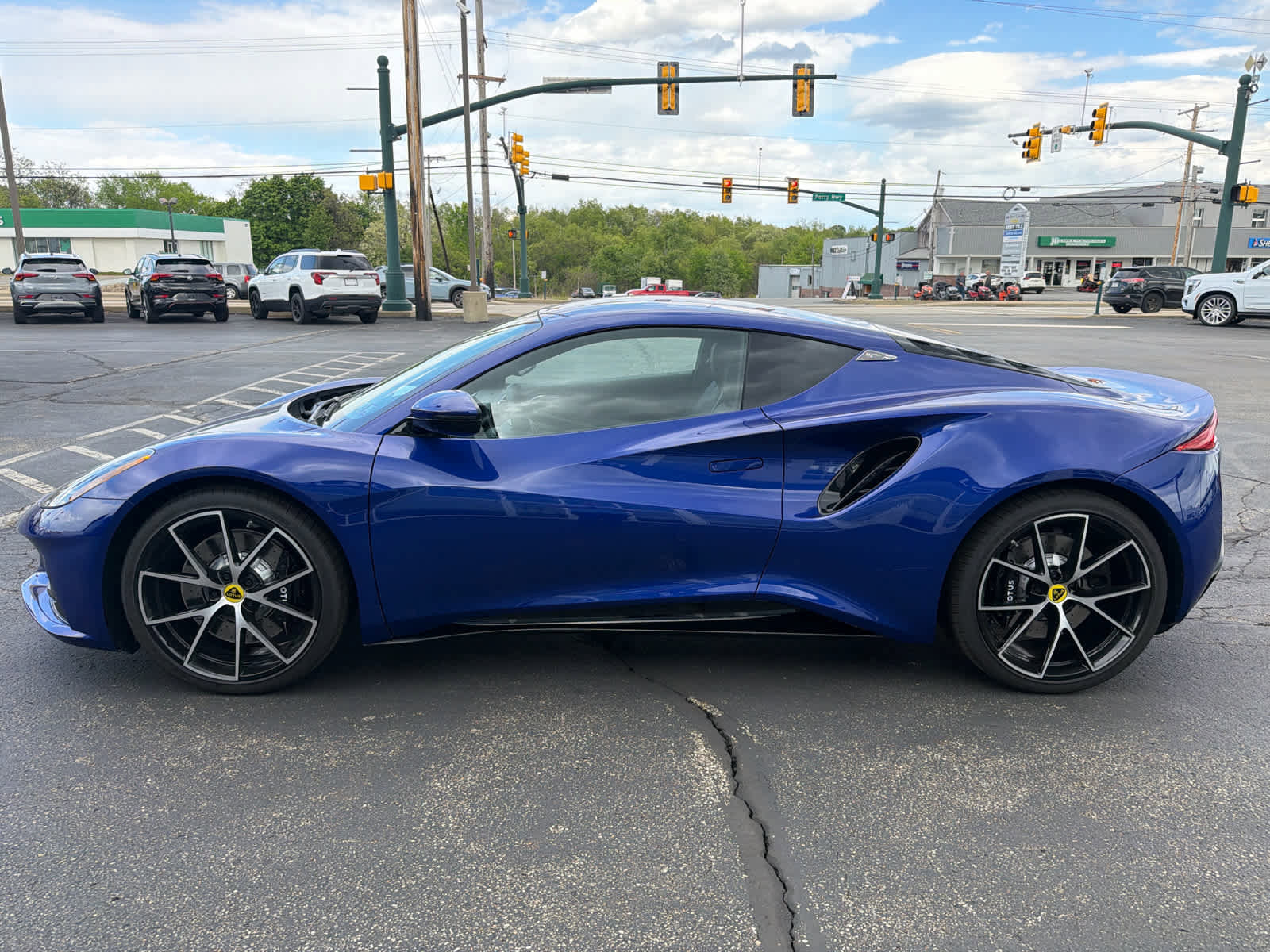 New 2025 Lotus Emira RWD image 10