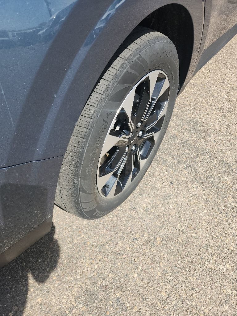 Used 2024 Kia Carnival EX FWD image 14