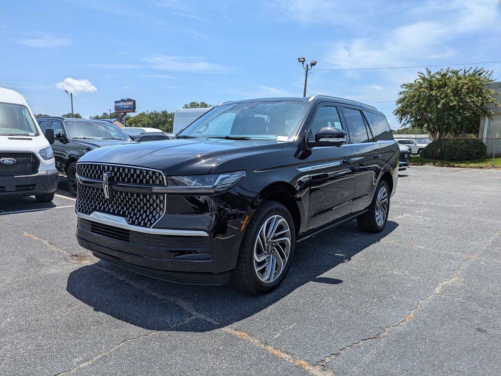 New 2027 Lincoln Navigator Reserve AWD/4WD image 8