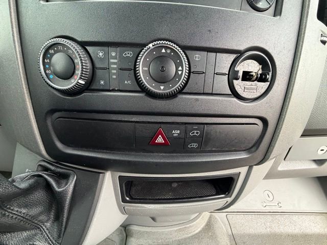 Used 2016 Freightliner Sprinter 2500 image 26