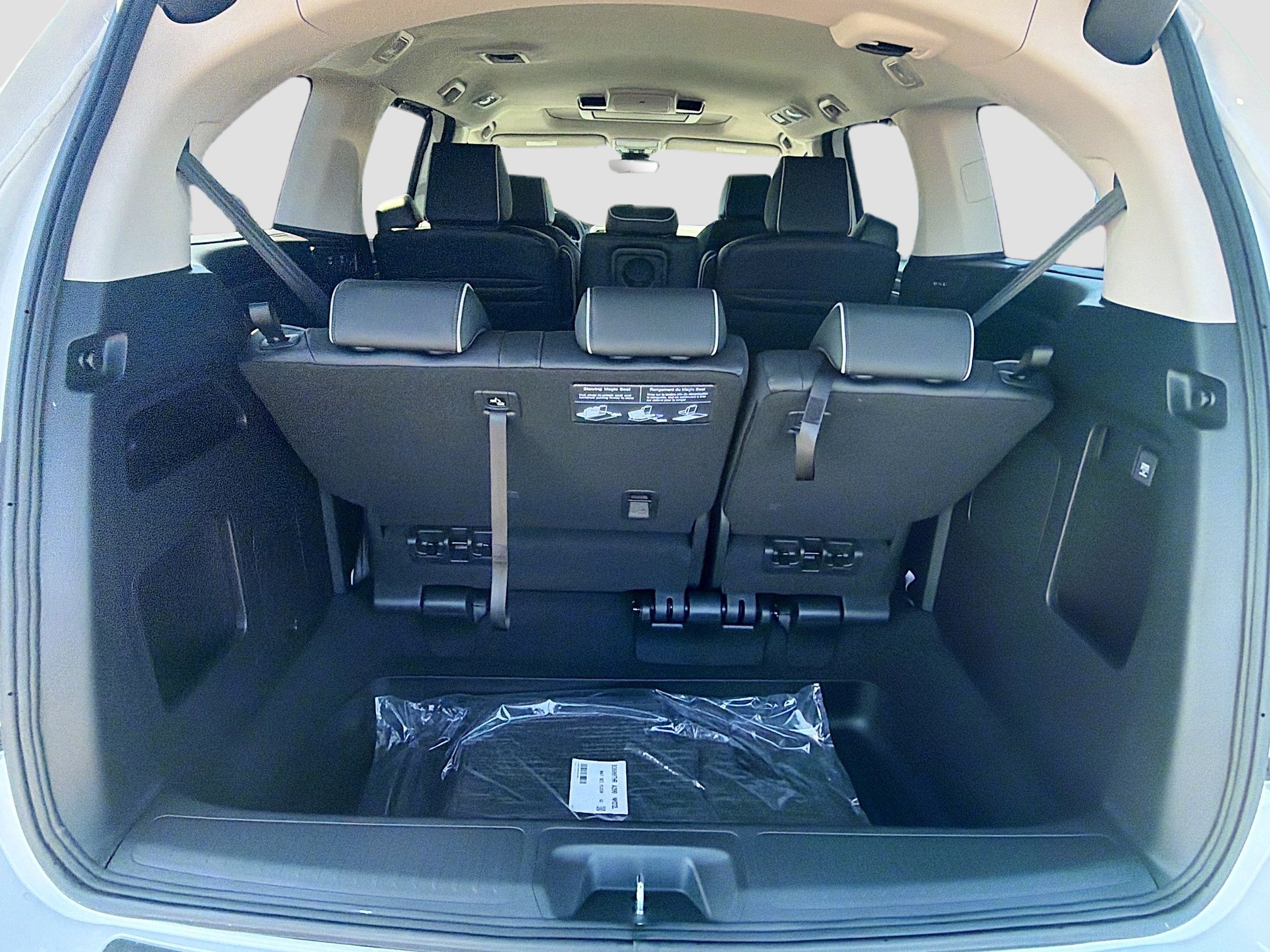 New 2026 Honda Odyssey Touring image 24
