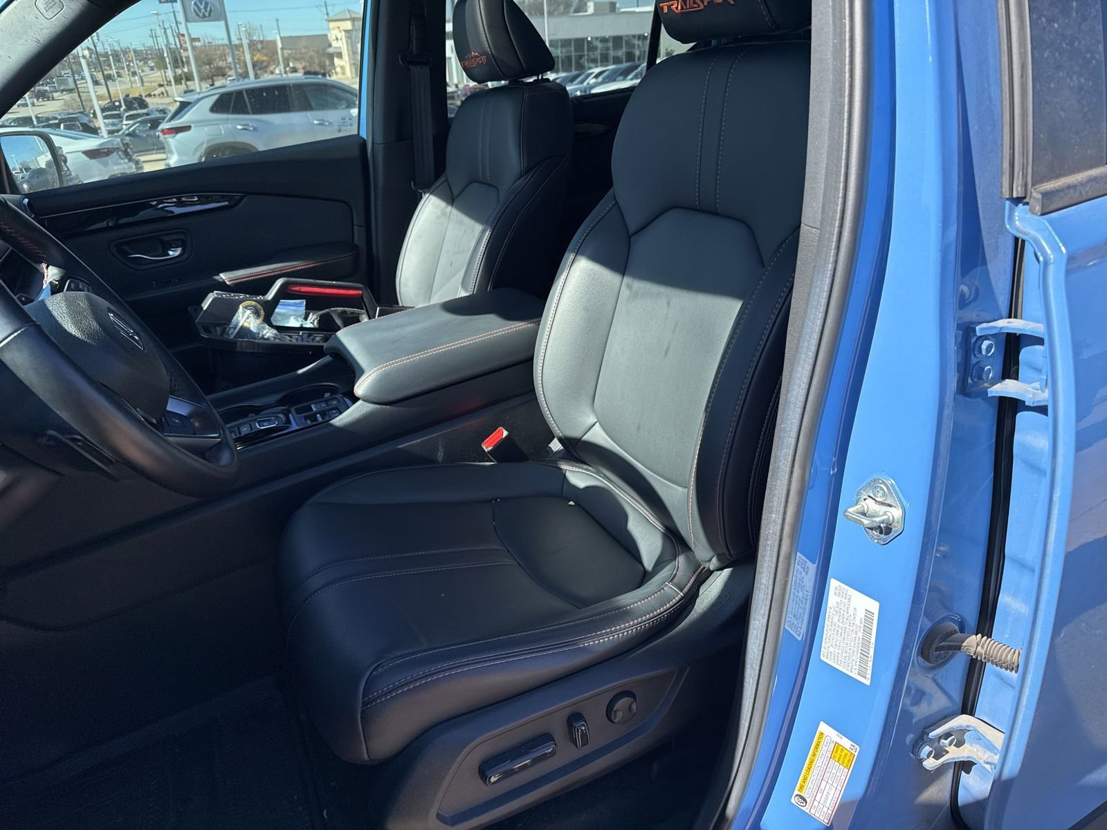 Used 2025 Honda Pilot TrailSport image 13