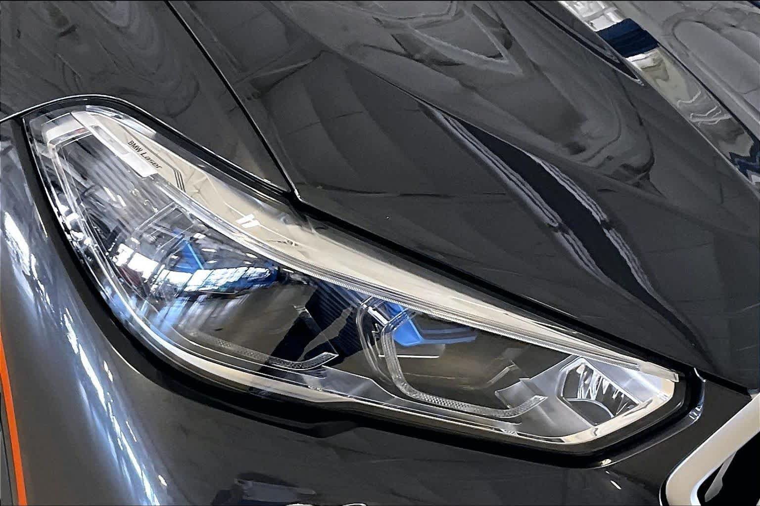 Used 2021 BMW X6 xDrive40i w/ Executive Package 2 AWD/4WD image 25