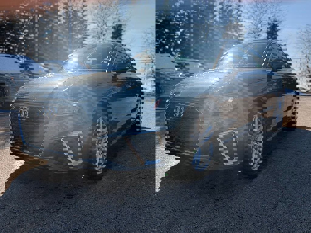 Used 2021 Audi A4 2.0T Premium w/ Convenience Package image 3