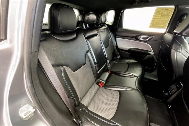 Used 2024 Jeep Compass Latitude w/ Altitude Special Edition AWD/4WD image 19