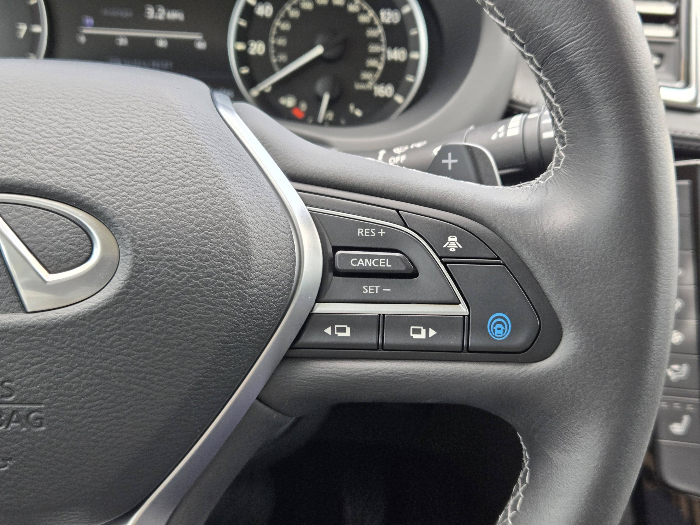 Used 2025 INFINITI QX50 Luxe AWD/4WD image 29