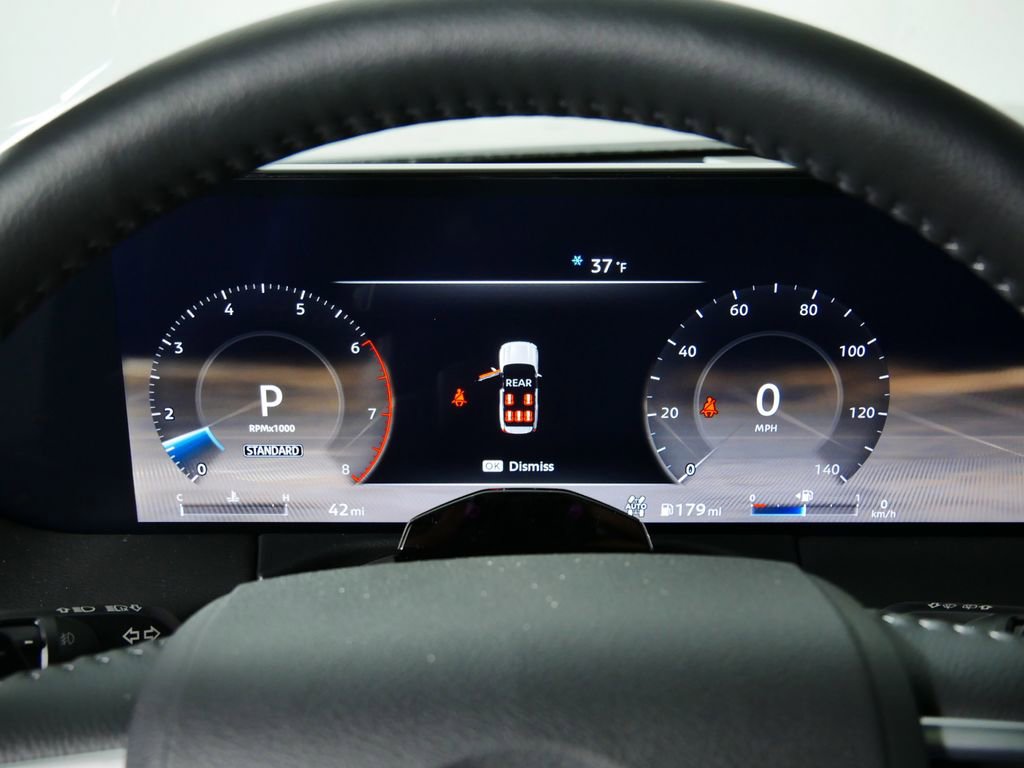 New 2025 Nissan Armada Platinum image 28