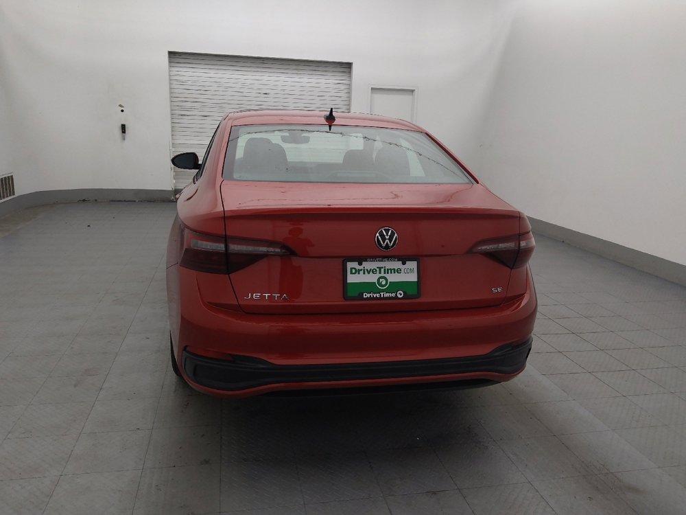 Used 2023 Volkswagen Jetta SE w/ Panoramic Sunroof Package FWD image 6