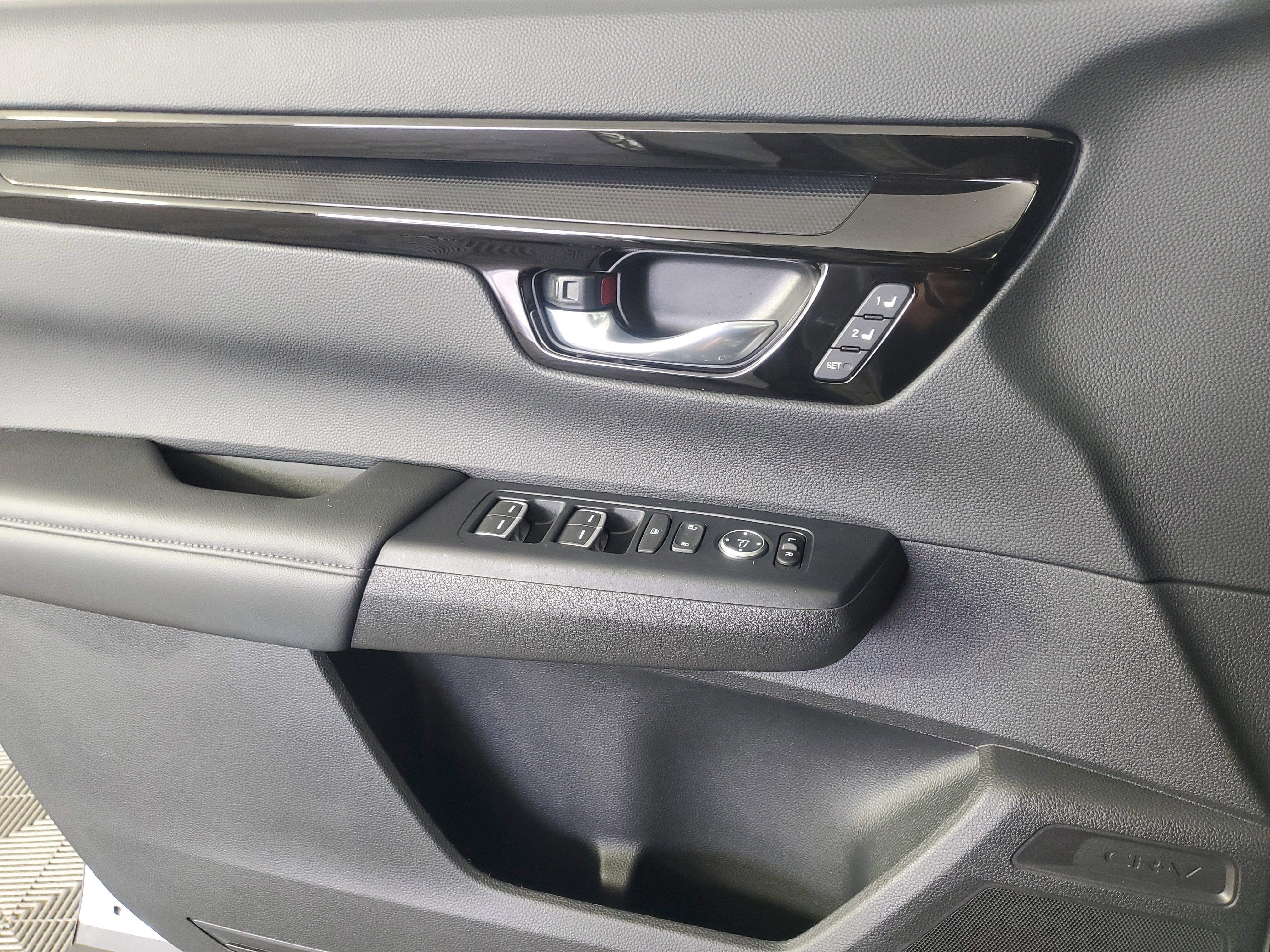 Certified 2025 Honda CR-V EX-L image 28