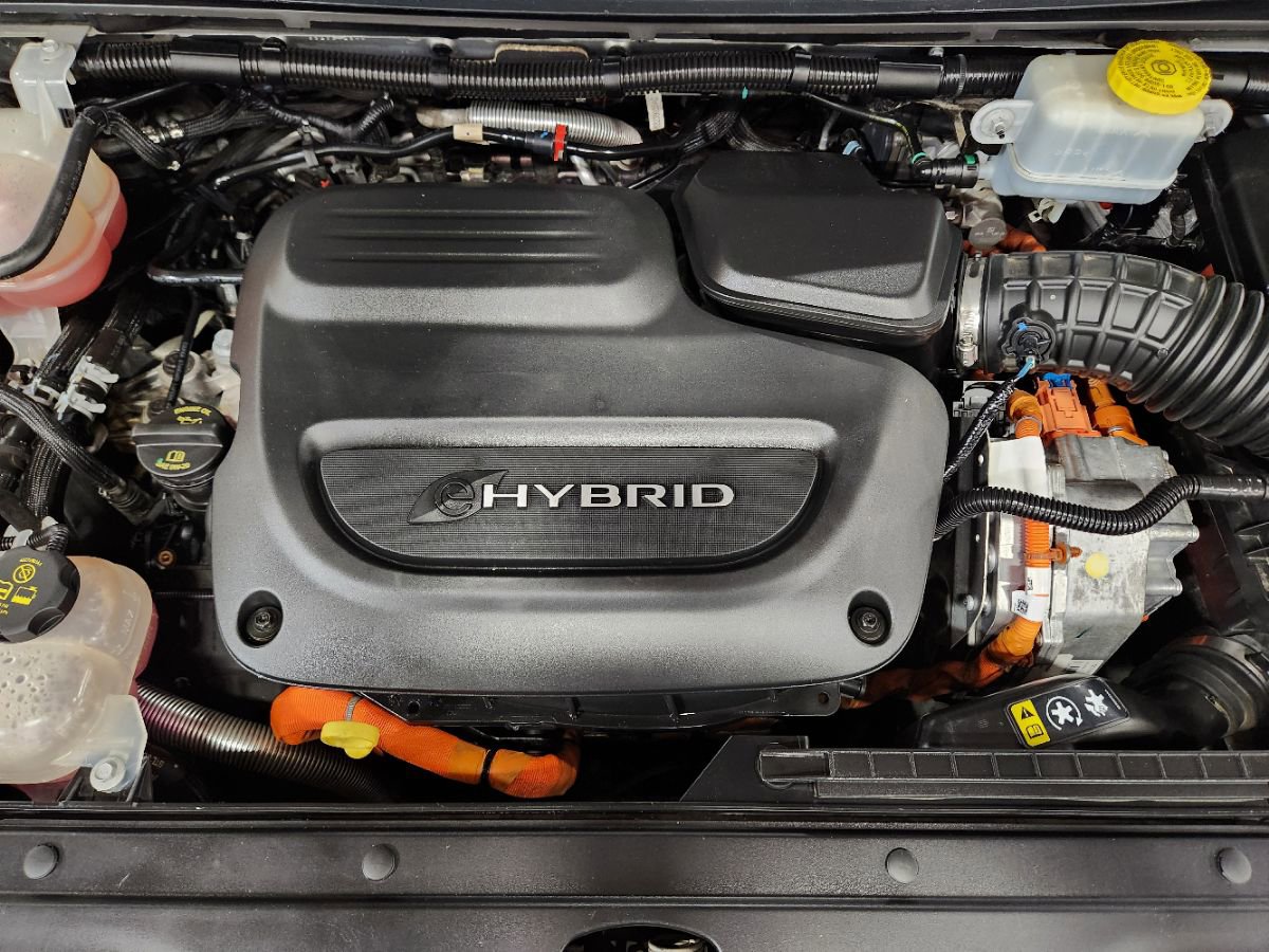 Used 2021 Chrysler Pacifica Touring-L w/ S Appearance Package image 54