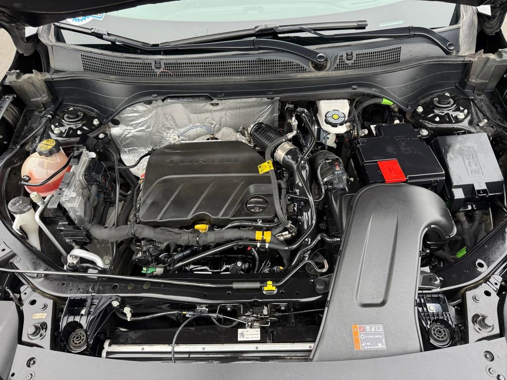 Certified 2024 Chevrolet Trax RS image 20